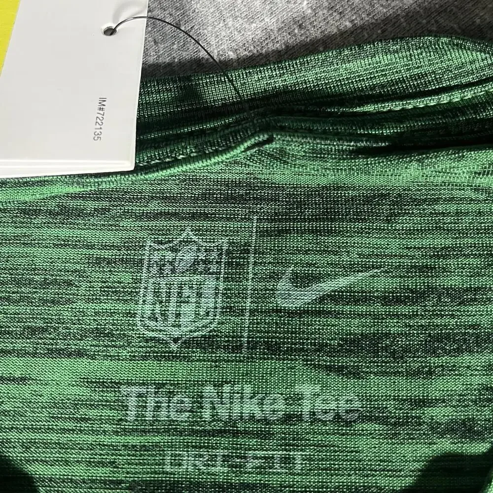 NWT NFL Nike Dri Fit New York Jets Youth Large Football Long Sleeve Sports Shirt